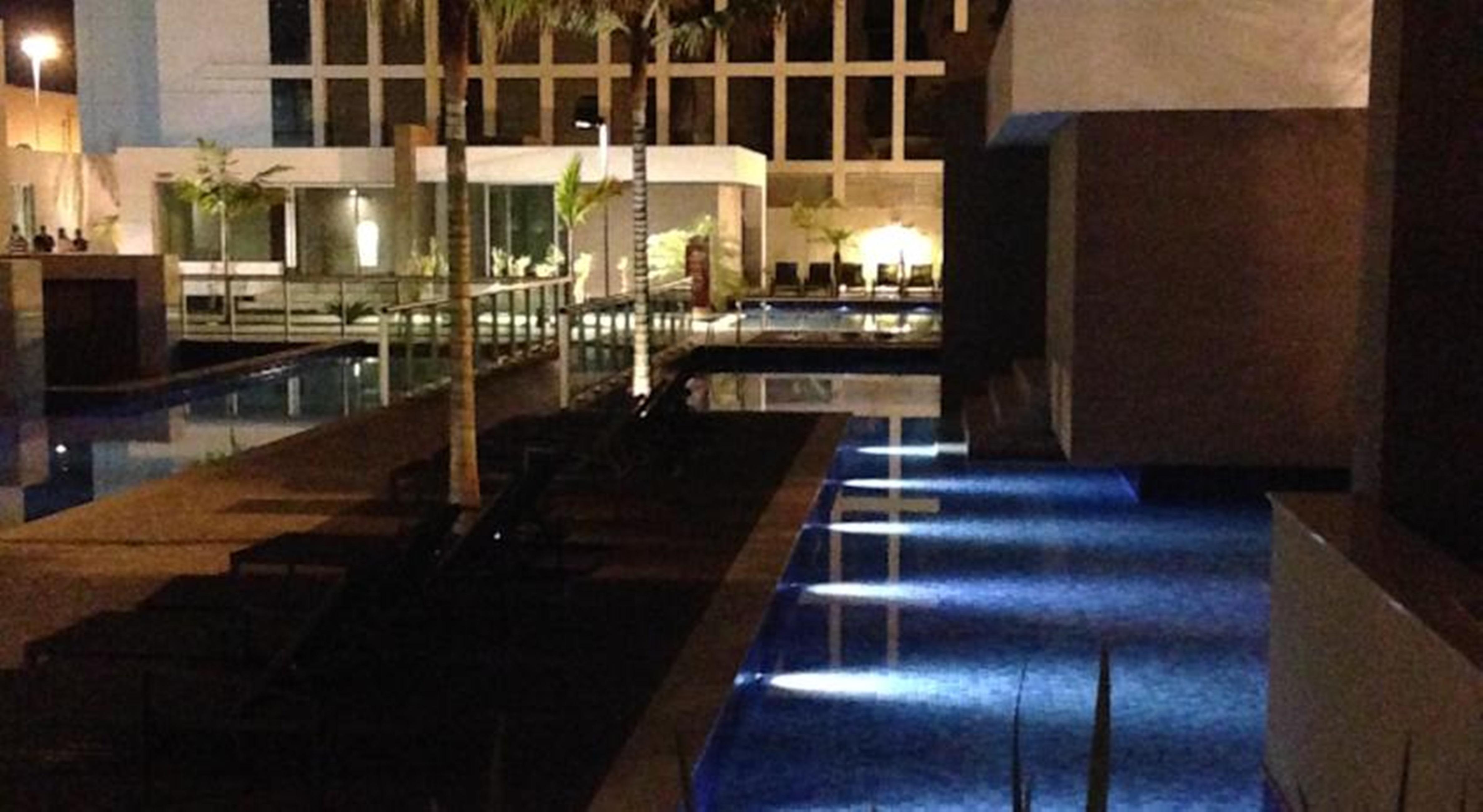 Jade Hotel Brasilia Candangolandia Buitenkant foto The pool at the hotel