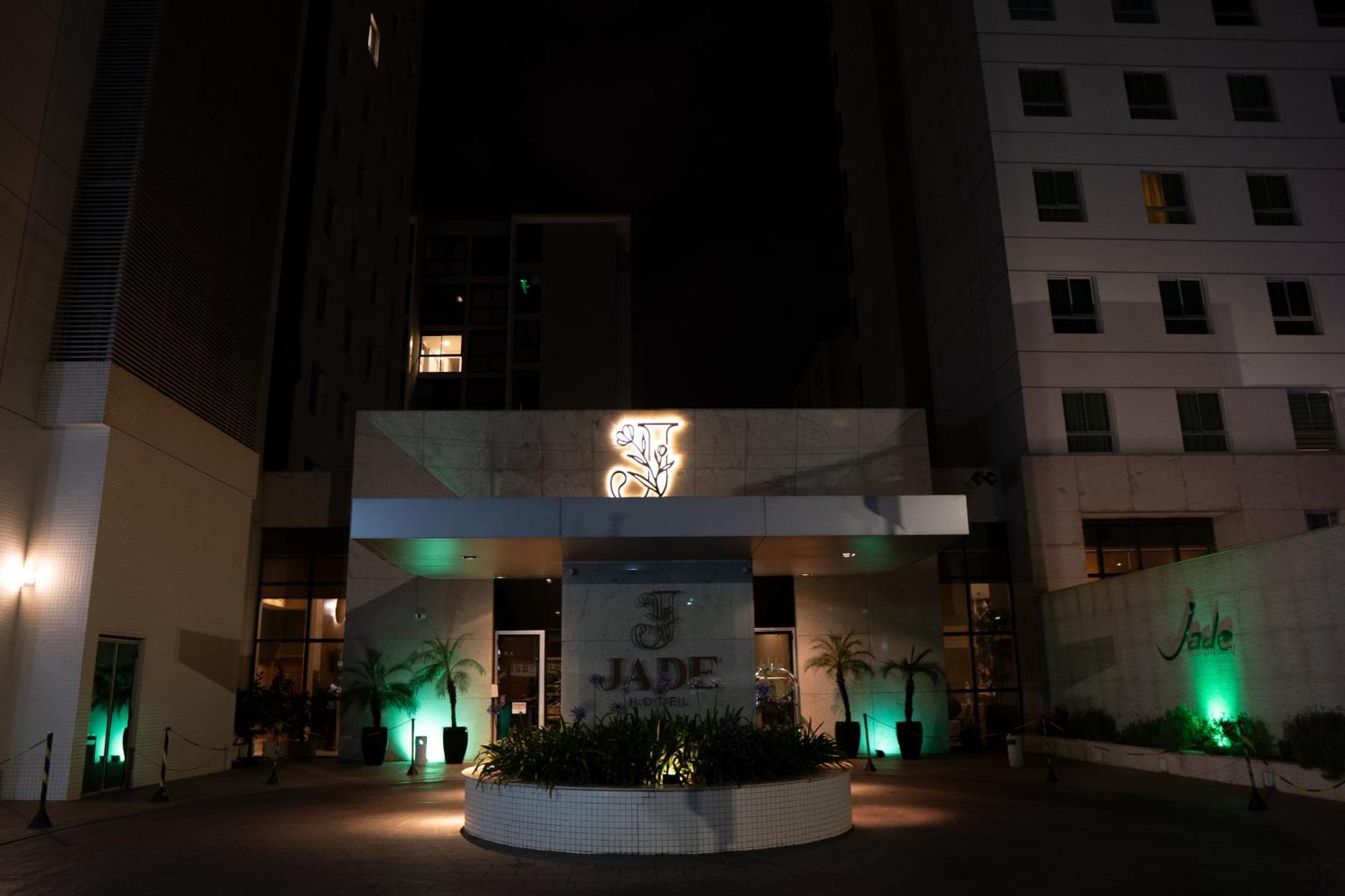 Jade Hotel Brasilia Candangolandia Buitenkant foto The entrance of the hotel