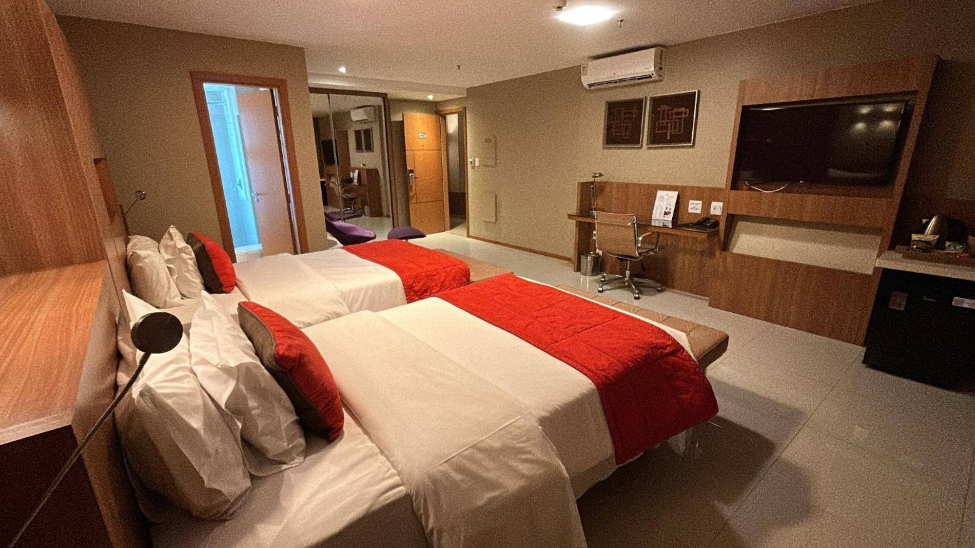 Jade Hotel Brasilia Candangolandia Buitenkant foto A room at the hotel