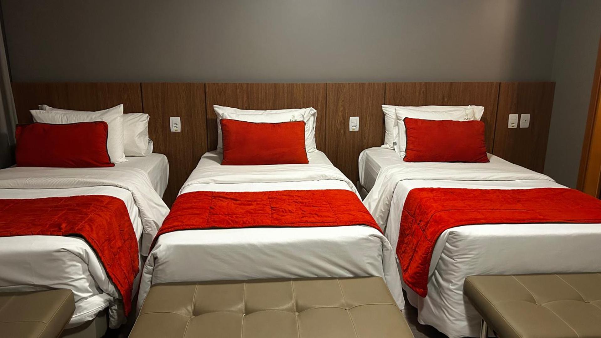 Jade Hotel Brasilia Candangolandia Buitenkant foto A room at the hotel