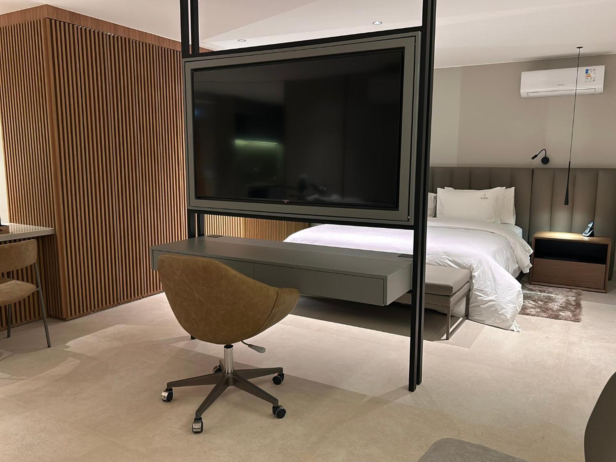Jade Hotel Brasilia Candangolandia Buitenkant foto A room at the hotel